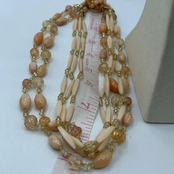 Vintage Midcentury Hong Kong layered beaded choker 16”. - Picture 7 of 8